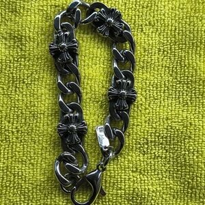 Silver Chain Bracelet with Cross Details